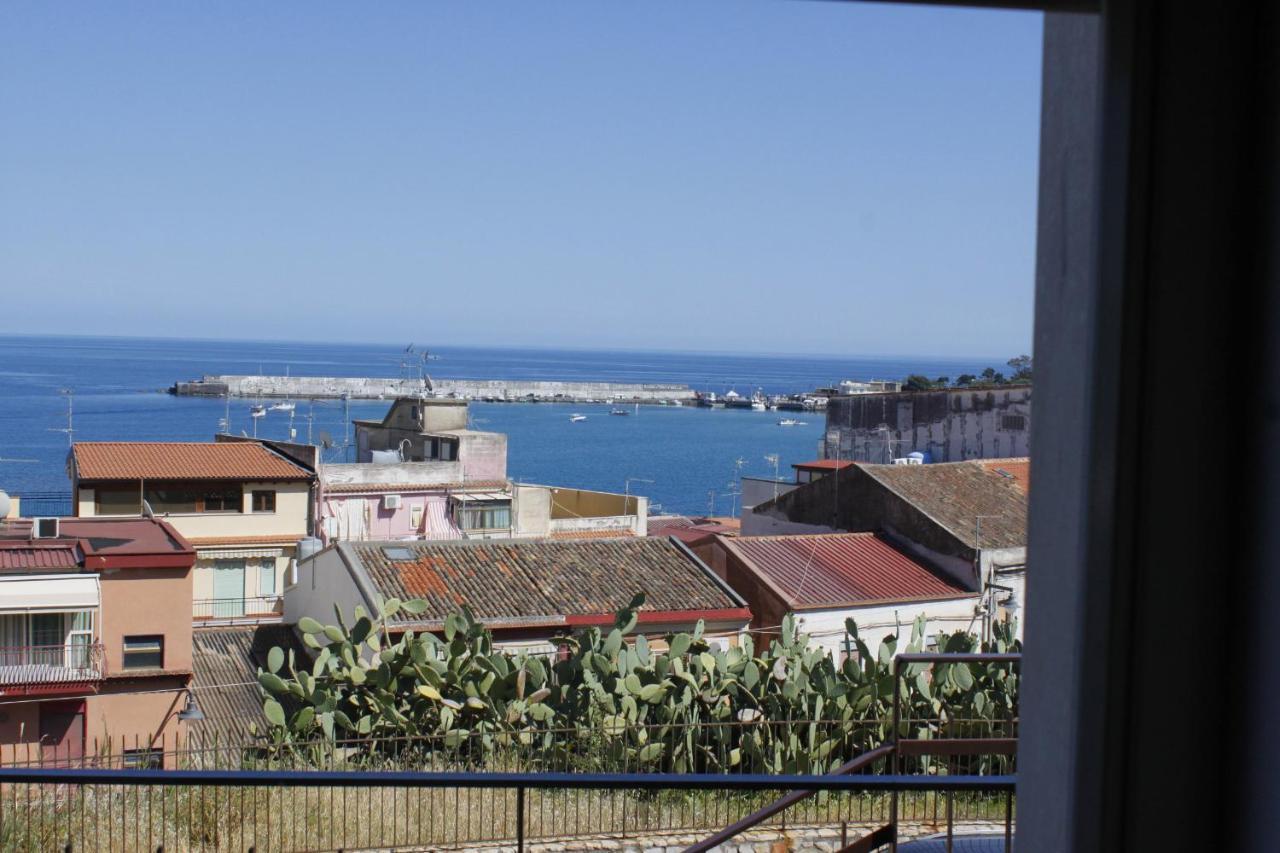 Bed & Breakfast Lighea Giardini Naxos Exterior foto