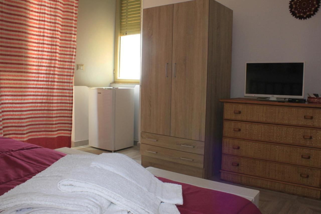Bed & Breakfast Lighea Giardini Naxos Exterior foto