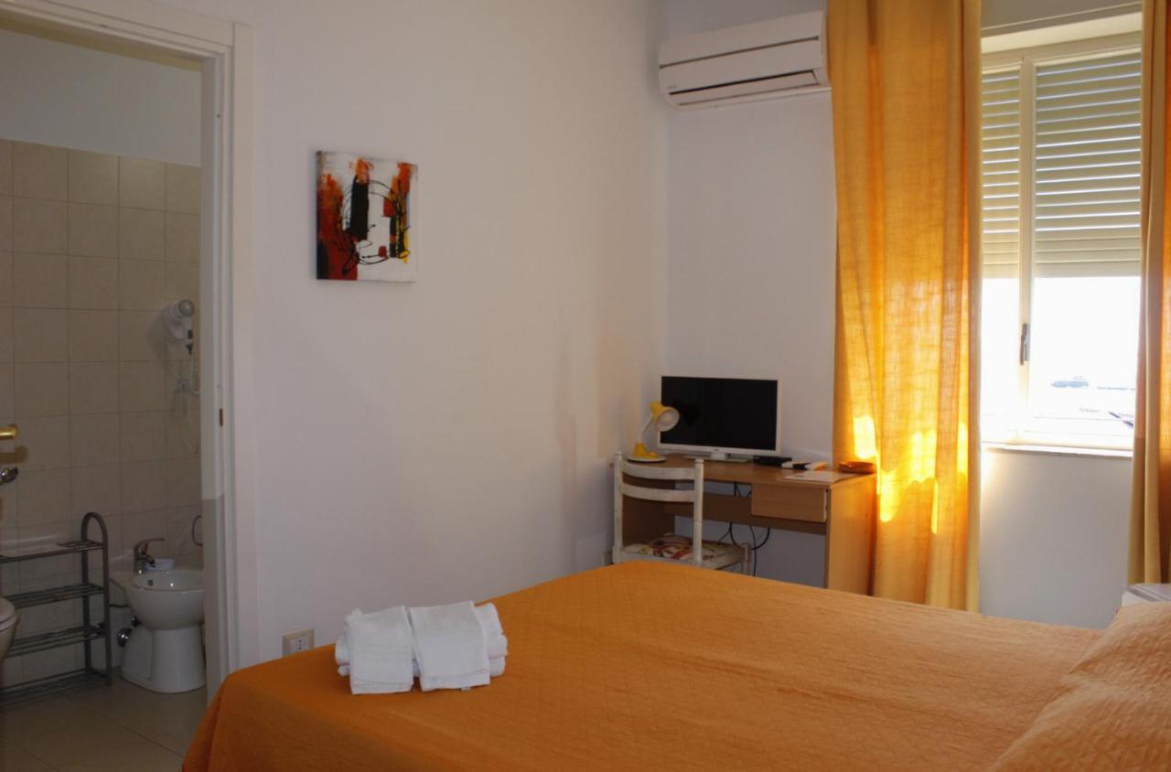 Bed & Breakfast Lighea Giardini Naxos Exterior foto