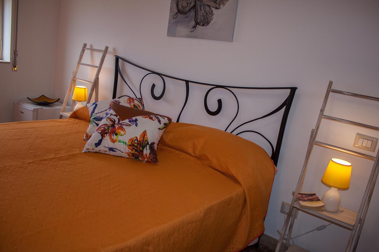 Bed & Breakfast Lighea Giardini Naxos Exterior foto